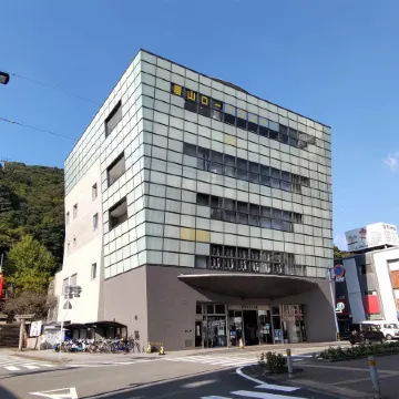 Toyoko Inn Tokushima Ekimae Отели рядом с достопримечательностью «Komatsu Beach»