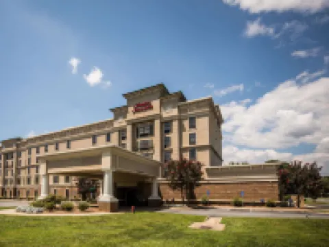 Hampton Inn & Suites Dobson Hoteles en Condado de Surry