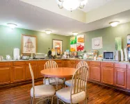Quality Inn & Suites Ridgeland - breakfast