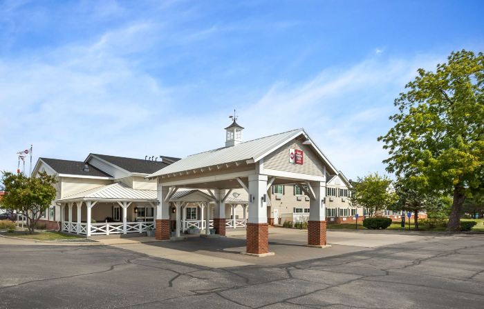 Best Western Plus University Park Inn  Suites