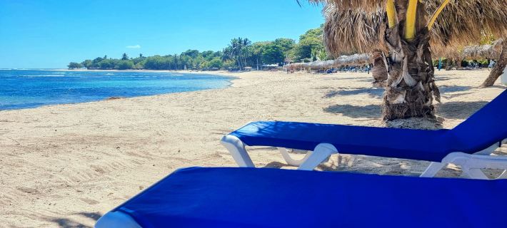 Costambar Ocean Breeze - Beachfront Apartment with Pool Hotels in Puerto Plata
