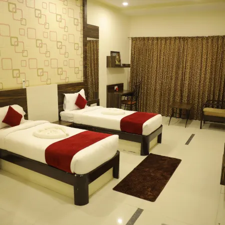 Hotel Shashinag Residency