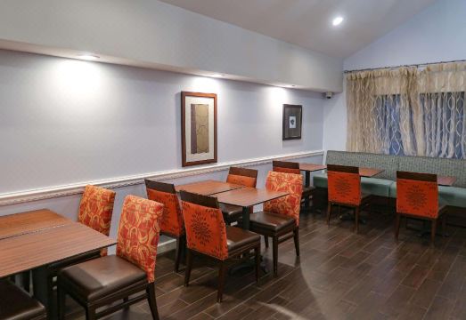 2. 타이슨스 코너 ..