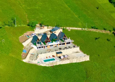 Rizzen Tatil Köyü Bungalov Hotels in Hosdere Koyu