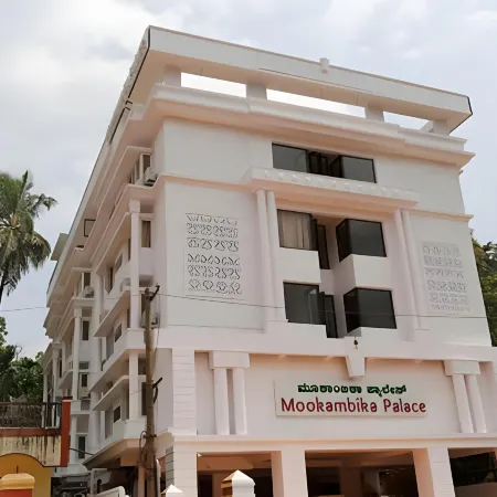 Hotel Mookambika Palace