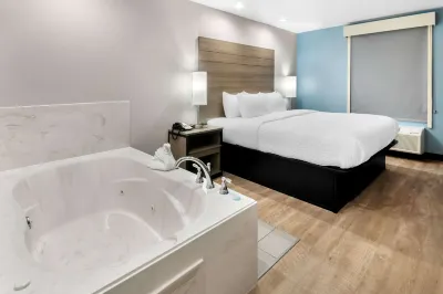 Clarion Pointe Hotels in Fort Worth