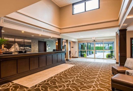 베스트 웨스턴 플러스 피트 미도우즈 인 & 스위트