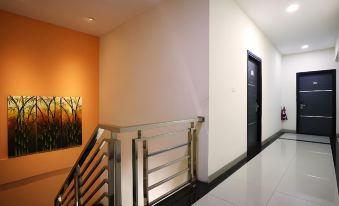 Blitz Hotel Batam Near Sultan Mahmud Ri'Ayat Shah