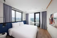 Citadines Connect Hari Busan Hotels near Oryukdo Church