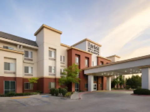 Fairfield Inn & Suites Visalia Tulare Hotels in Tulare