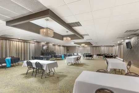 Best Western Plus Landing View Inn  Suites