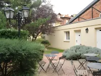 Hôtel Mercure Paris Malakoff Parc des Expositions Fresque Force et Confiance 주변 호텔