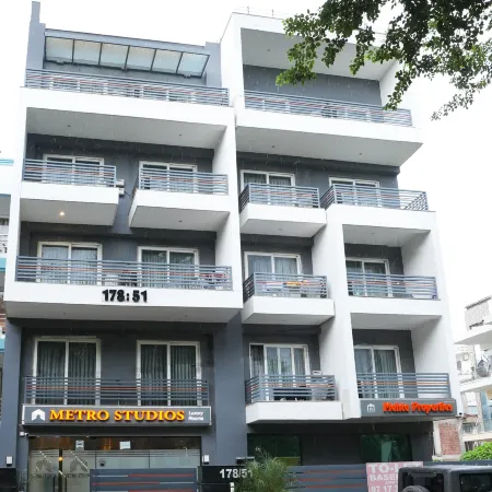 Metro Studios