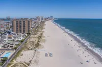 5–10 Mins to Beach & Boardwalk! BBQ • Firepit • Fast WiFi • Backyard