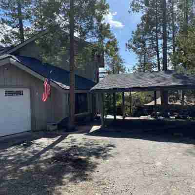 Relax and Unwind at Beautiful Bass Lake Hotel Exterior