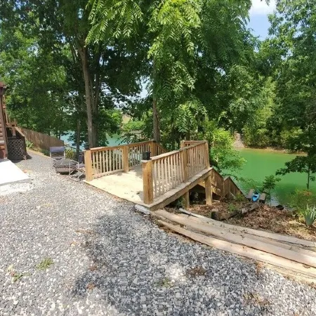 Beautiful Tiny Home log cabin on the lake - Perfect for a couples getaway!