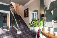 Luxury House in Perthshire-5 bedrooms all en-suite Hotels in Blairgowrie