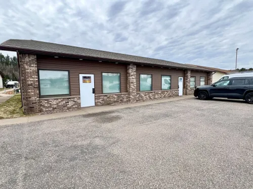 LOCATION, LOCATION, LOCATION!! Beautiful, newly constructed, spacious retreat Hotels in Ishpeming