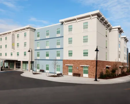 Home2 Suites by Hilton Mt. Pleasant Charleston Hotels in Mount Pleasant