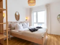 Moderne & Familienfreundliche Ferienwohnung am Goitzschesee Hotels in Pouch