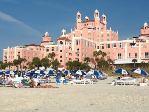 DIRECTLY ON BEACH - ST PETE BEACH  PASS-A-GRILLE  - Awesome Sunsets from Balcony Hoteles en St. Pete Beach