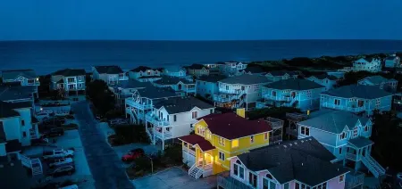 Beach Block Ocean Sands Bright Beautiful Beach House -Second Chance