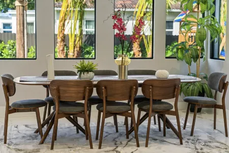 Family Paradise: Pool, Games, BBQ & Playground