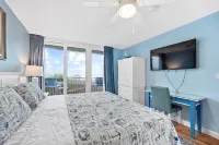 2 Bedroom Condo on the Beach at Okaloosa Island Hotels near Destin-Fort Walton Beach Convention Center