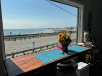 Ocean Front Penthouse Suite Magnificent Oceans views & King Bed - Scenic