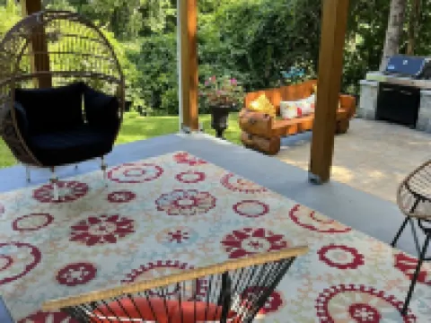 Beautiful and modern 3 Bedroom 2 full BR. โรงแรมในมาร์ลเบรอ