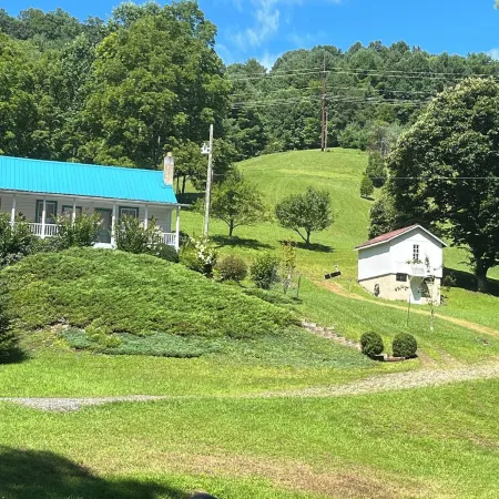 Private mountain cottage on 50 pristine acres in the Blue Ridge Mountains