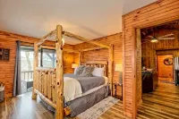 Modern Cabin with Great Views Close to Downtown Clayton