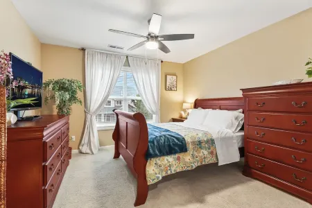 Charming 4-bedroom family friendly house with WiFi and AC in fabulous Vancouver