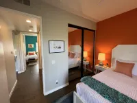 🌈 FIESTA SIESTA! Gated🏡 End unit🍹 Mountain🌄 Golf🏌️‍♂️BBQ🍔 Fire Pit🔥Pool👙 Hotels in Cathedral City