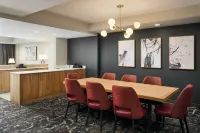 Embassy Suites by Hilton Hampton Convention Center Hotel di Hampton