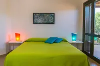 Refined independent villa for design lovers in the beautiful Chia bay