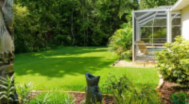 Unbeatable pool privacy ❤️ in a hidden tropical oasis close to Disney!