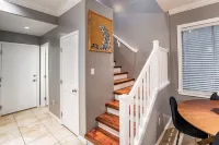 Cozy Gilbert Home - Upgraded + Modern & Pet Friendly!