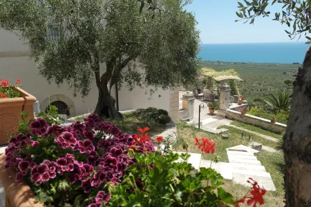 XIXth century VILLA BASSO in Gargano- holiday rental overlooking the sea