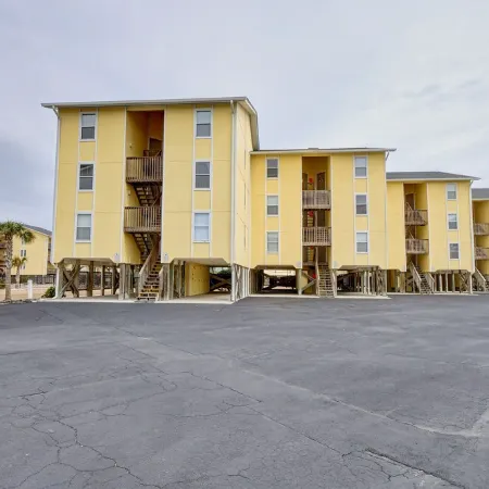 Saltwater Haven - Beach Front, Ocean View