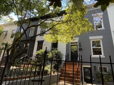 Unbeatable Location on The Hill Hotels in Capitol Hill