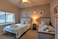 Top Floor, Amazing Views, Newly Renovated, Highly Rated, Marine Veteran Owned