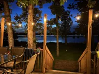 3 bedroom lake house & pool, only 35 min. to Wisconsin Dell and Cascade Mountain Hotels in Packwaukee