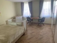 Gemütliche Ferienwohnung Familienfreundlich! Mit 2 Hochstühle + 2 Kinderbetten