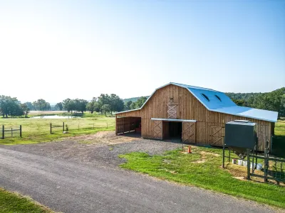 Cozy Barn Apartment