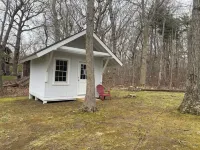 Lovely Cottage in the Heart of Long Island Wine country