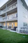 Beachfront Bliss:1st-Floor Condo Vacation Rental-Unbeatable Access and Amenities