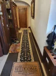 Beachfront Historical home 1Br/1Ba apt on Lake Erie w/ Balcony, WiFi, Streaming