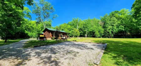Music Mountain Retreat Cabin D