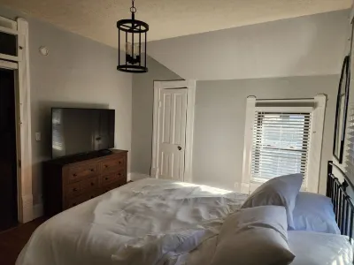 Historic downtown remodeled home Hotels near Munger Park